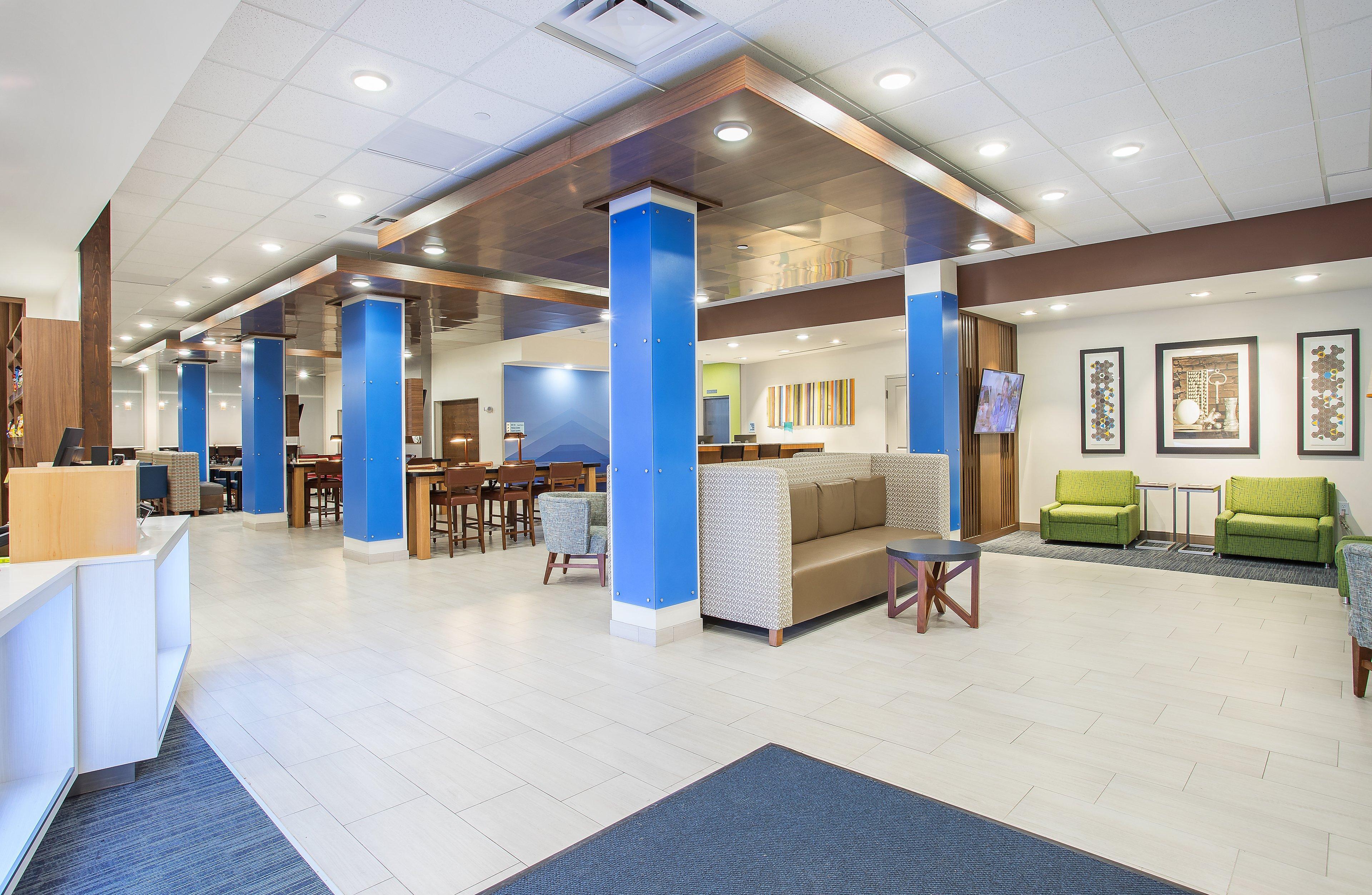 Holiday Inn Express & Suites - Lexington W - Versailles By Ihg Exterior photo